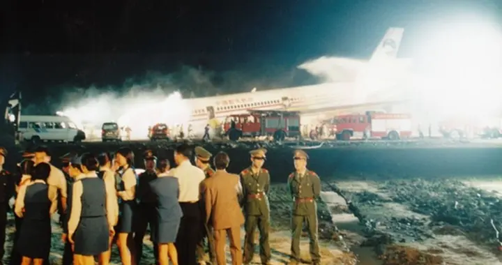 新中國歷史上第1次民航客機迫降：1998年9月10日586號班機迫降