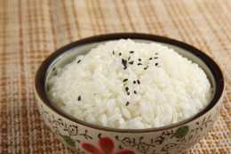 米飯和麵食哪個更容易發胖呢？今天終於知道答案了，漲知識