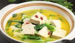 想減肥該喝什麼湯呢？大廚為你推薦一道白菜豆腐湯，營養又美味！