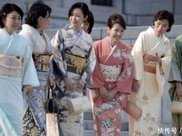 日本女性所穿的和服，背後的“枕頭”到底是什麼東西？有什麼用？