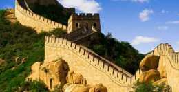 萬里長城中國奇蹟，搬運數噸巨石，落後的年代是如何修建而成的？