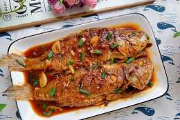小黃魚這樣做最下飯，麻辣鮮香，鮮嫩入味，湯汁拌飯也能多吃兩碗
