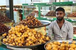 迪拜這種水果，營養豐富，“有錢人”搶著去買，“窮人”卻看不上