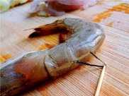 吃蝦若沒有去除蝦線，對身體會有什麼危害嗎？今天告訴你答案