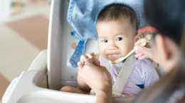寶寶輔食第一口應該怎樣吃