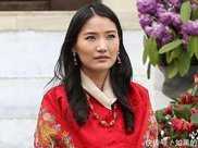 不丹三代王后齊聚！太王太后抱重孫樂開花，30歲佩瑪依舊冷冰冰！