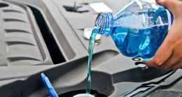 往汽車裡添玻璃水有什麼需要注意的嘛,不要馬虎,不然後果嚴重