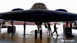 美軍披露B-21隱形轟炸機已完成，極低可探測性設計，明年進行首飛